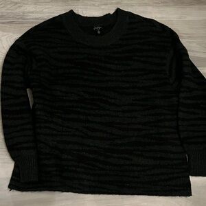 Jessica Simpson Black Patterned Crewneck Sweater